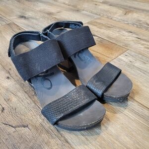OTBT Duty Free Women’s 9M Black Chunky Block Heel Leather Strap Sandals Boho